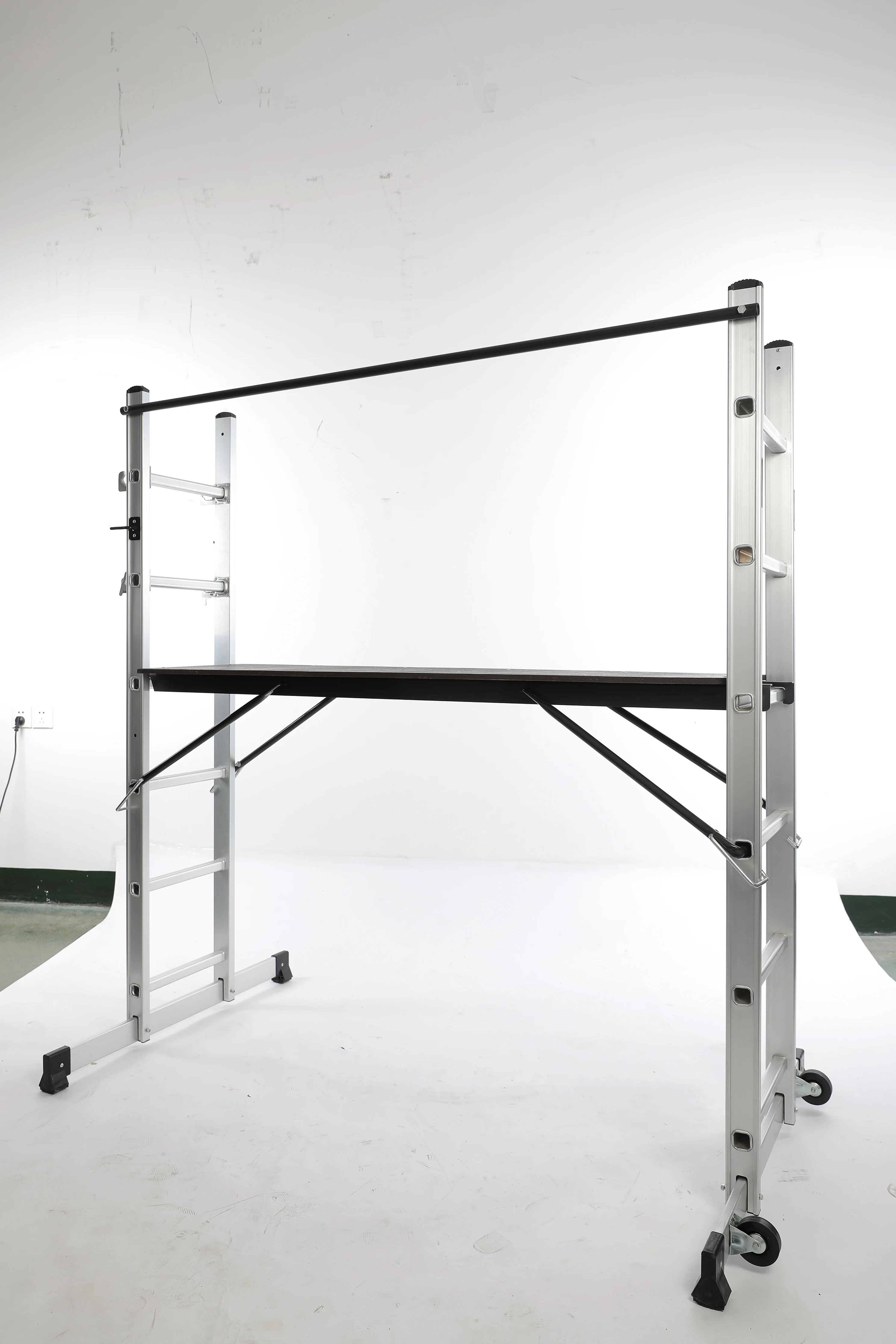 High Quality Construction Used Mini Aluminium Folding Scaffolding For Sale