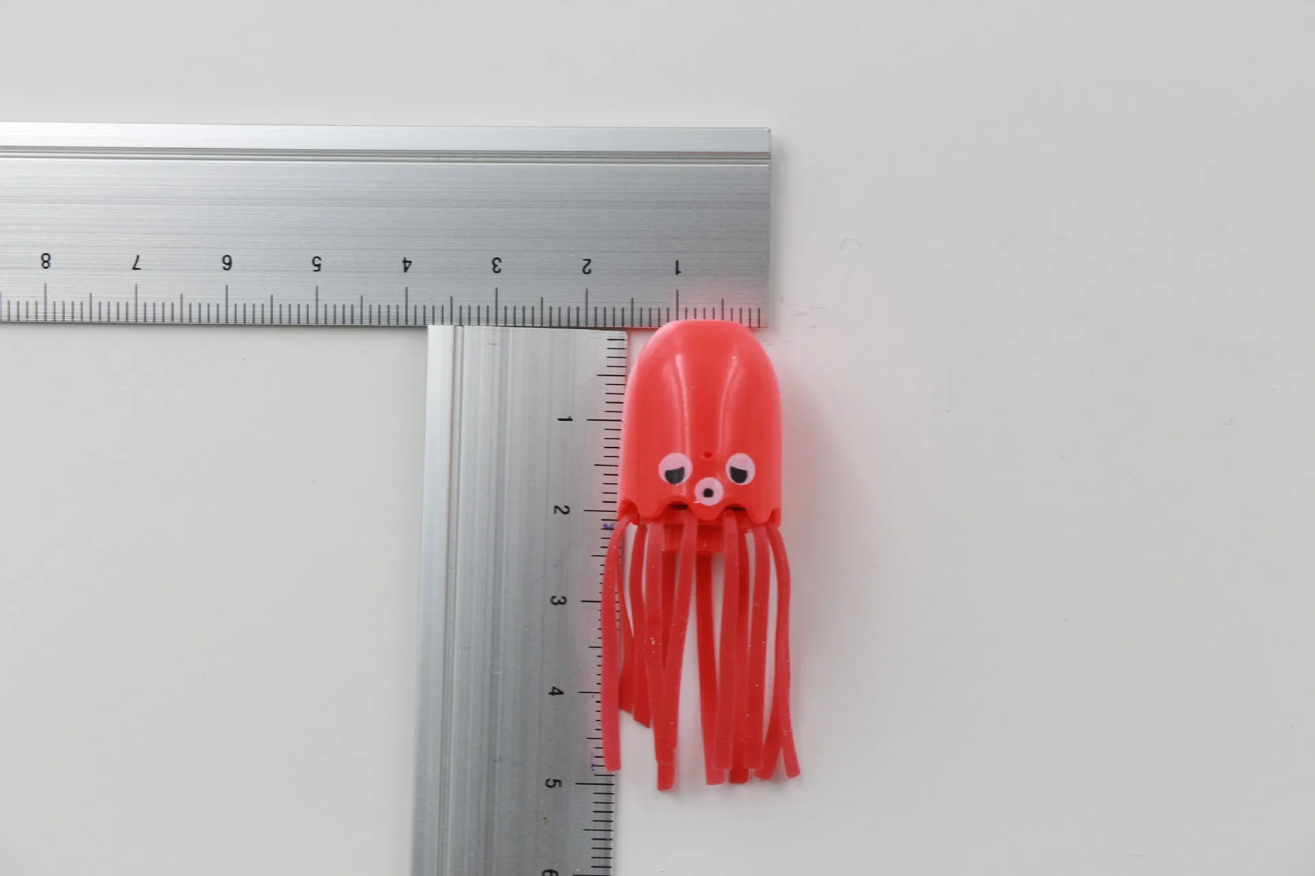 Magic Jelly Fish Round Indoor Plastic Fish Bowl for Sale