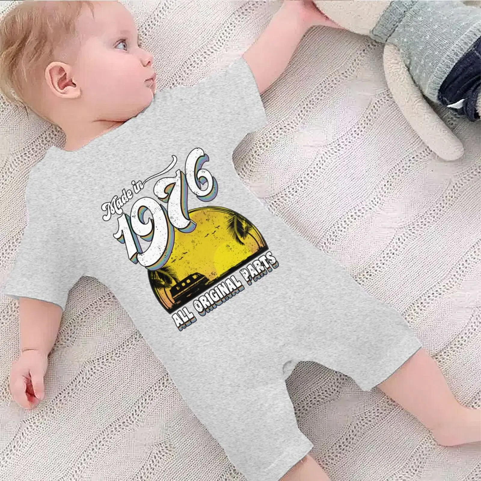 
Baby Clothes Girl Boy Romper Camiseta Vintage Made In 1976 All Original Parts 42th Birthday Cool Classic Retro Friend Special Gi 