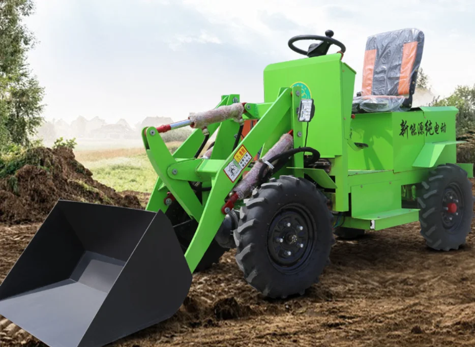 China manufacturer farm tractor mini skid steer loader with bucket