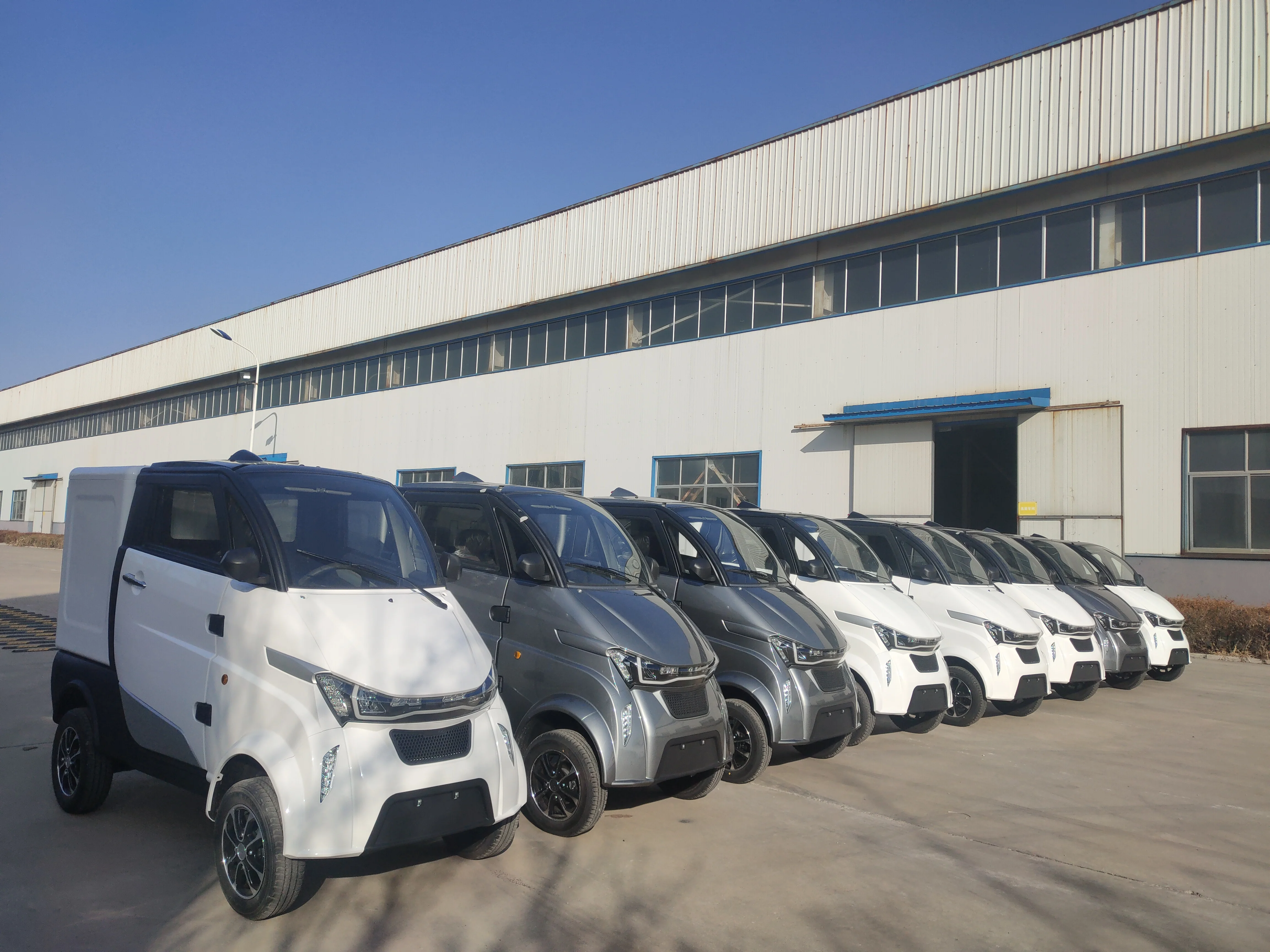 4 Wheels lithium battery mini truck for fast food delivery hot selling new car in Europe