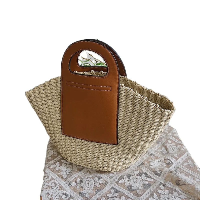 Quiet Luxury Style Raffia Straw Tote Shoulder Handbag Rattan Straw Beach Bag With PU Handle for Resort Vacation