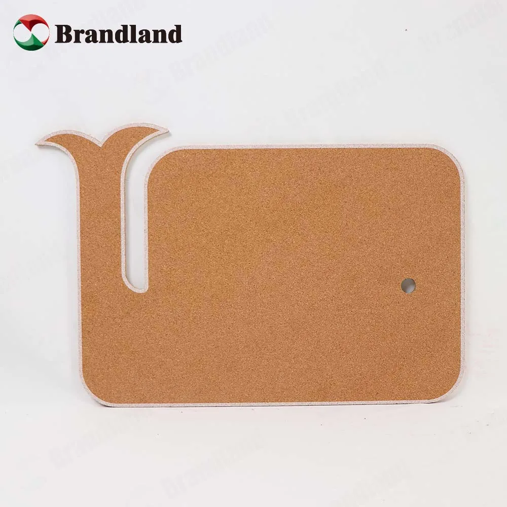 Обычная пробковая доска и пробковая доска в форме Кита