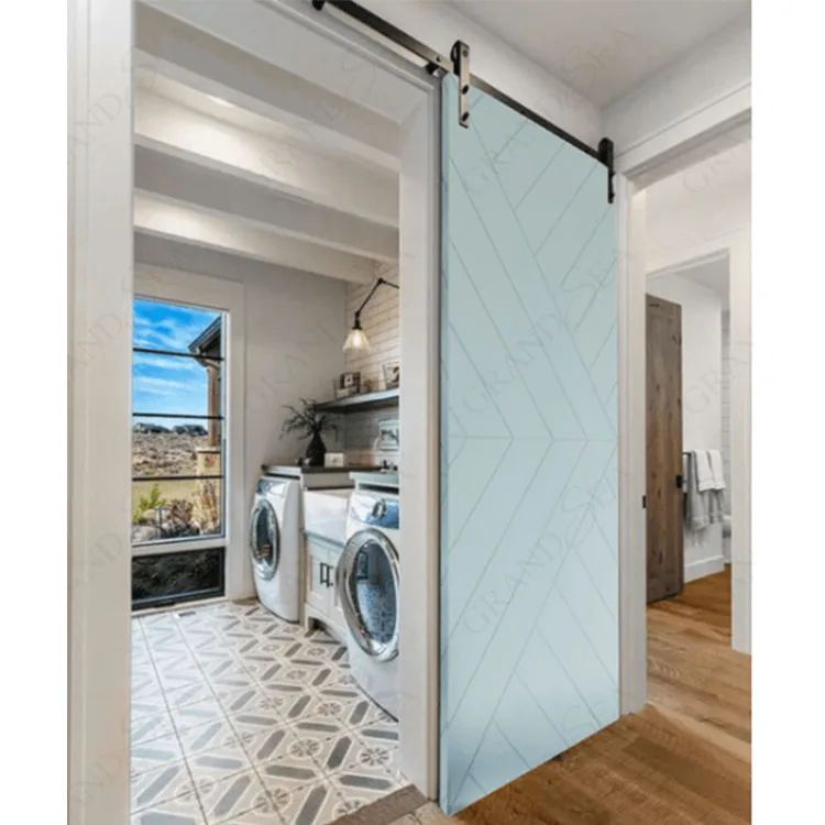 Grandsea European Farm Design Barn Door Indoor Hanging Sliding Door High Quality Interior Partition Solid Wood Barn Door