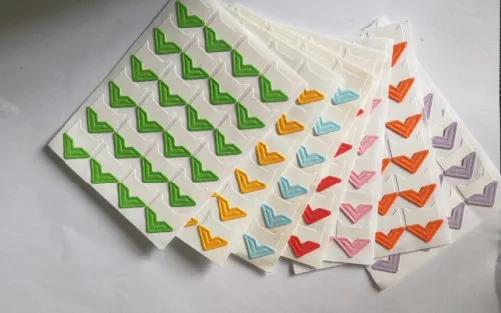 Photo Corners Self Adhesive Picture Frame Corners Photo Paper Sticker for DIY Scrapbook and Picture Album