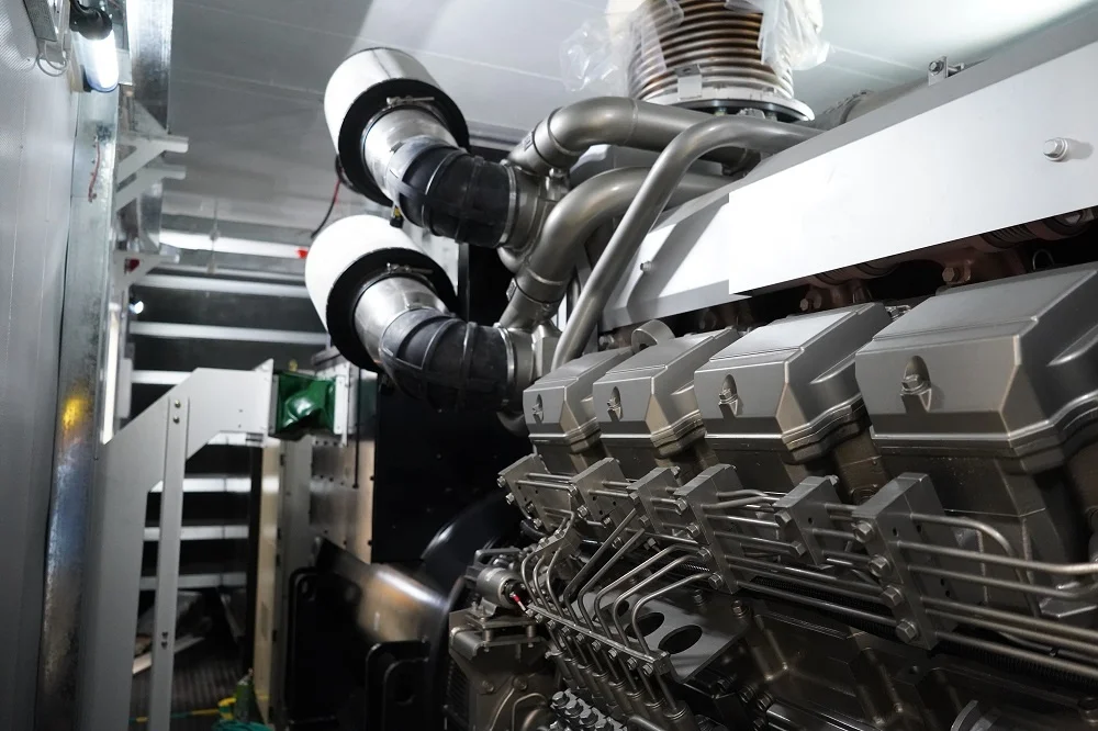 AGG 3200 kVA 2560 kW diesel generator genset canopy power silent price with MTU