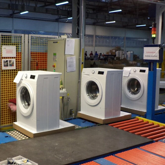 Full Automatic Anti -Static Wave Wheel Washing Machine Assembly Line With Slat Chain