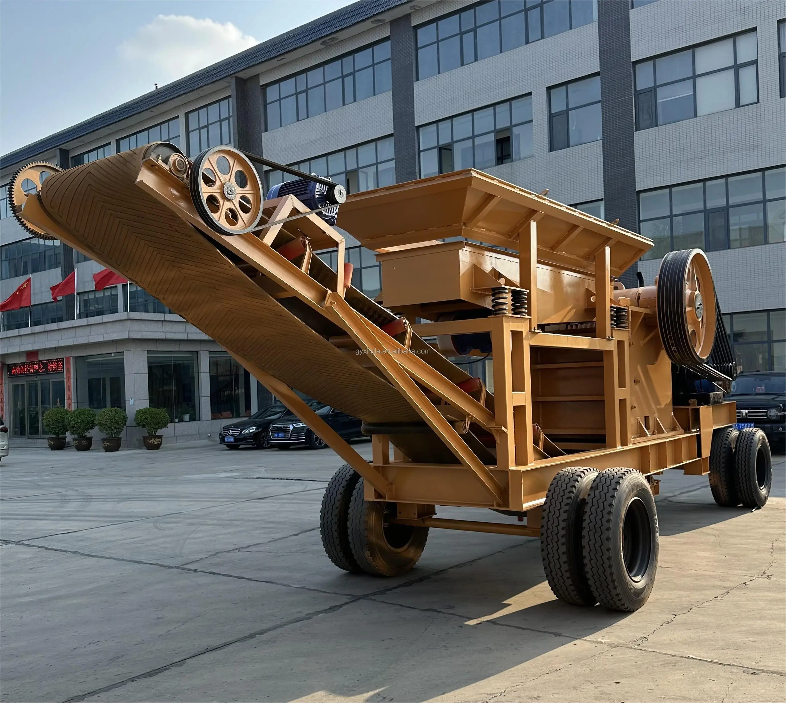 Hot Sale Mini Mobile Jaw Crusher with Diesel Engine by Factory Small Stone Crusher Jaw Crusher Price