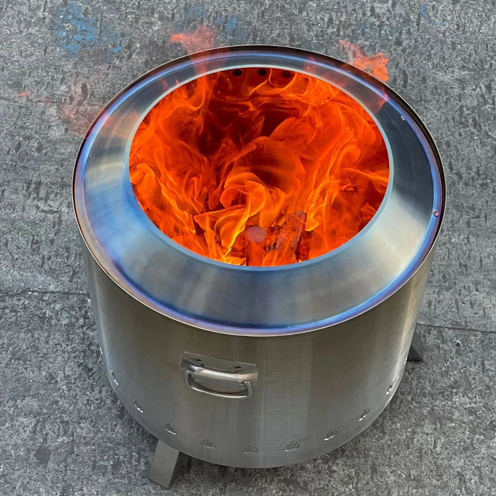 Metal Fire Pit Designs: Round Stainless Steel Outdoor Charcoal BBQ Grill and Chiminea Fire Pit