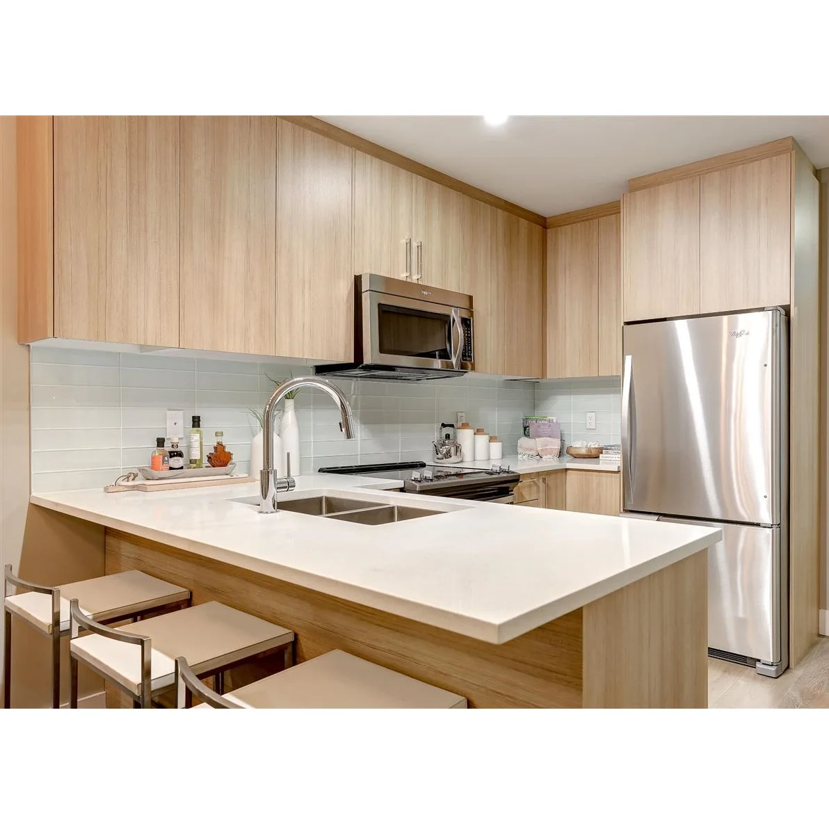 Small kitchen cabinet modern kitchen cupboard set cabinet with kitchen cabinet accessories hardware