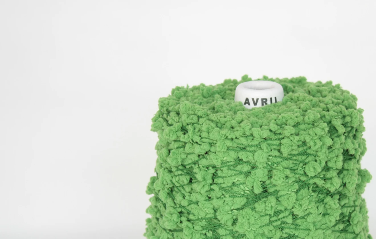 Soft and interesting texture garment three dimensional fabrics textile super bulky yarn