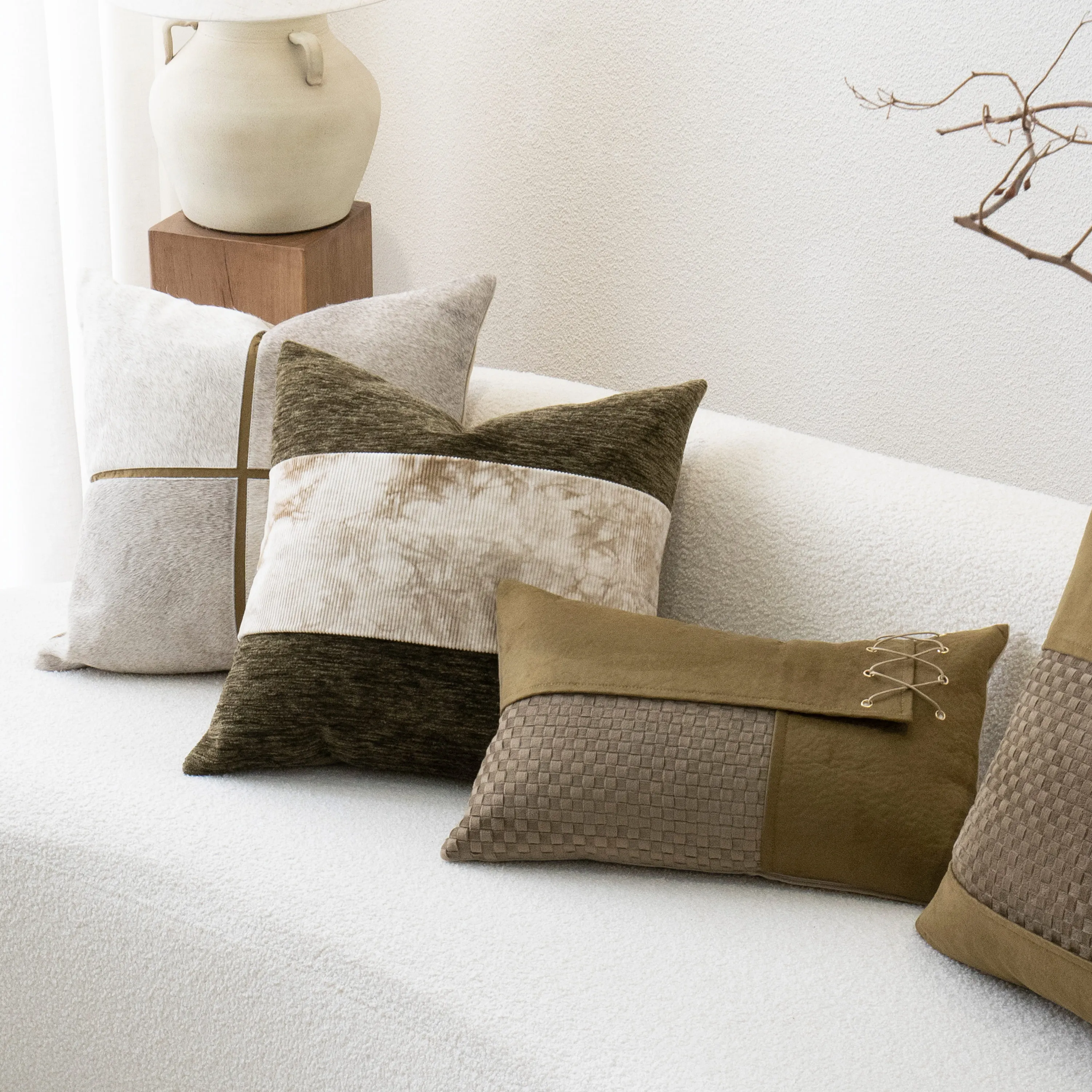Yuanhee 50cm*50cm decorative elegant luxury pillow suitable for villa hotel living room sofa pillow cushion