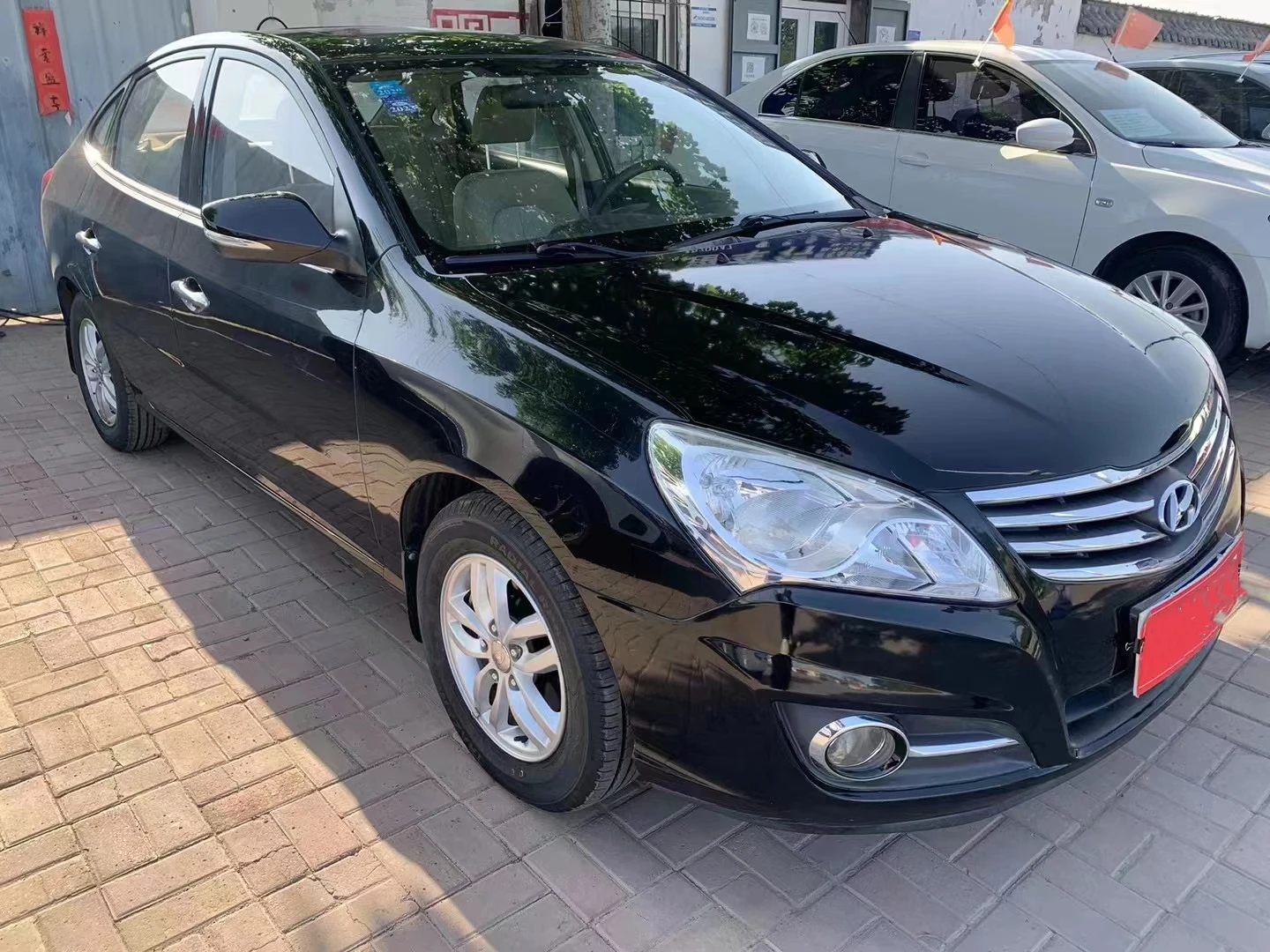 Hyundai used car with sunroof reversing radar in good condition