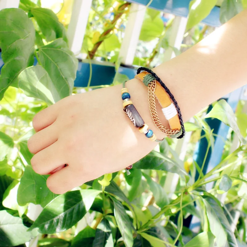 Vintageo women men  wood beads fish engraved multilayer leather stretched bracelet for promotional gift