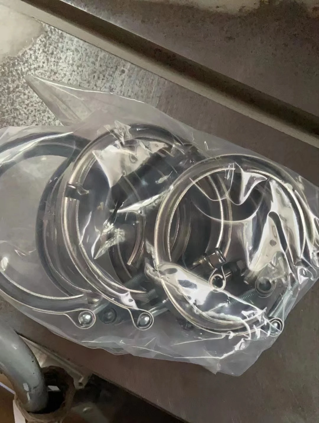 Wholesale price stainless steel custom sizes adjustable turbo exhaust V band clamp