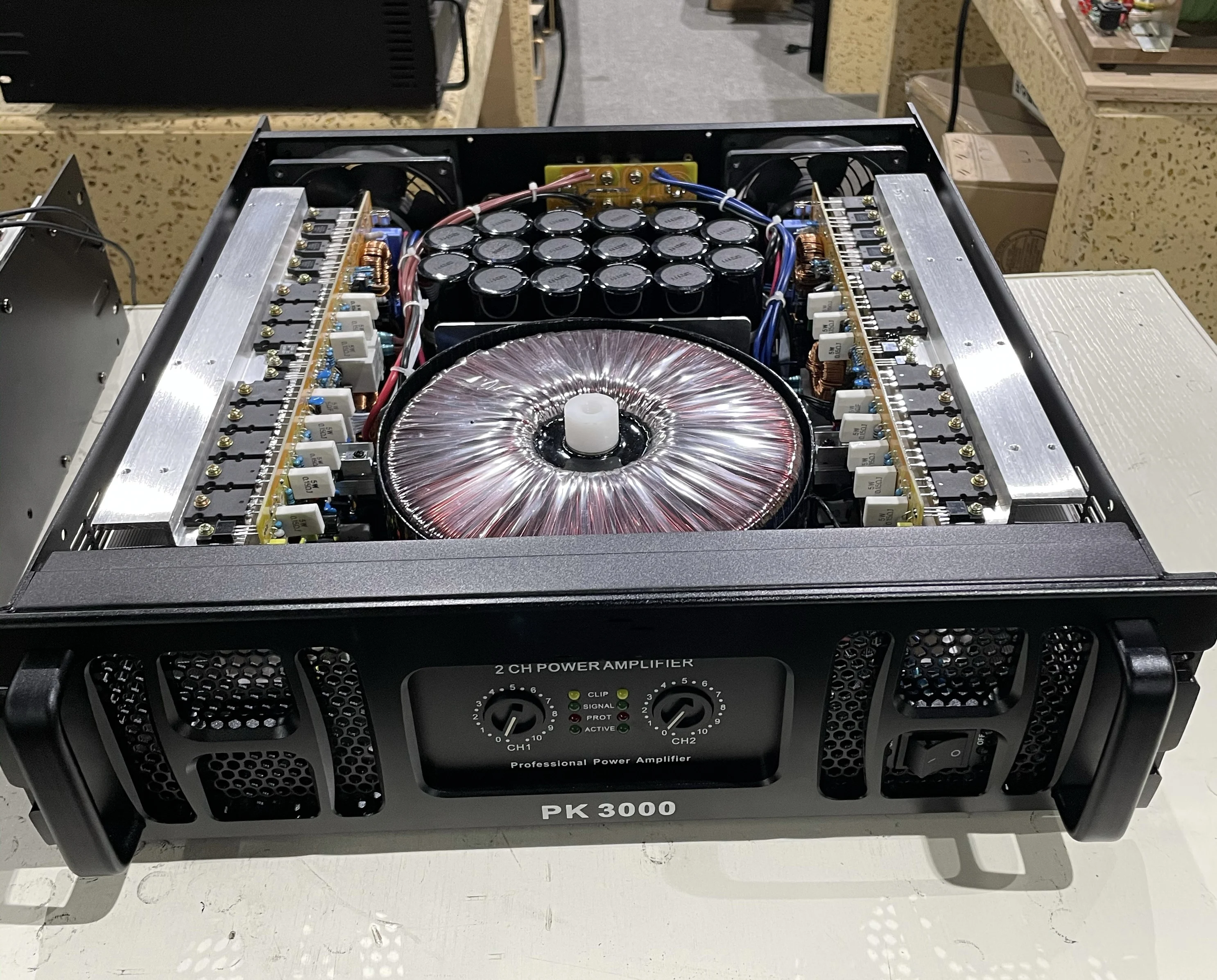 Class TD  power  amplifier  4500W @2ohm   PK3000