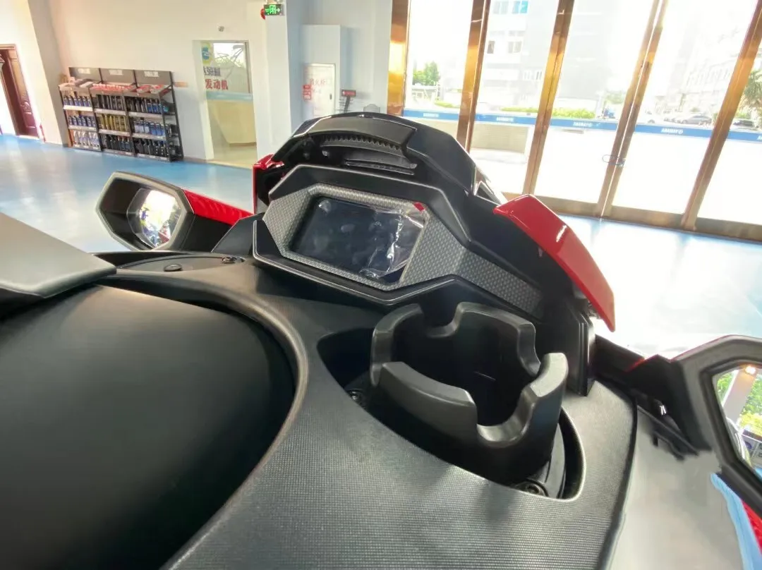 Fast Speed 3 Seats Water Sports Entertainment 18120cc Jetski 4-stroke Racing Motorboat Jet Ski