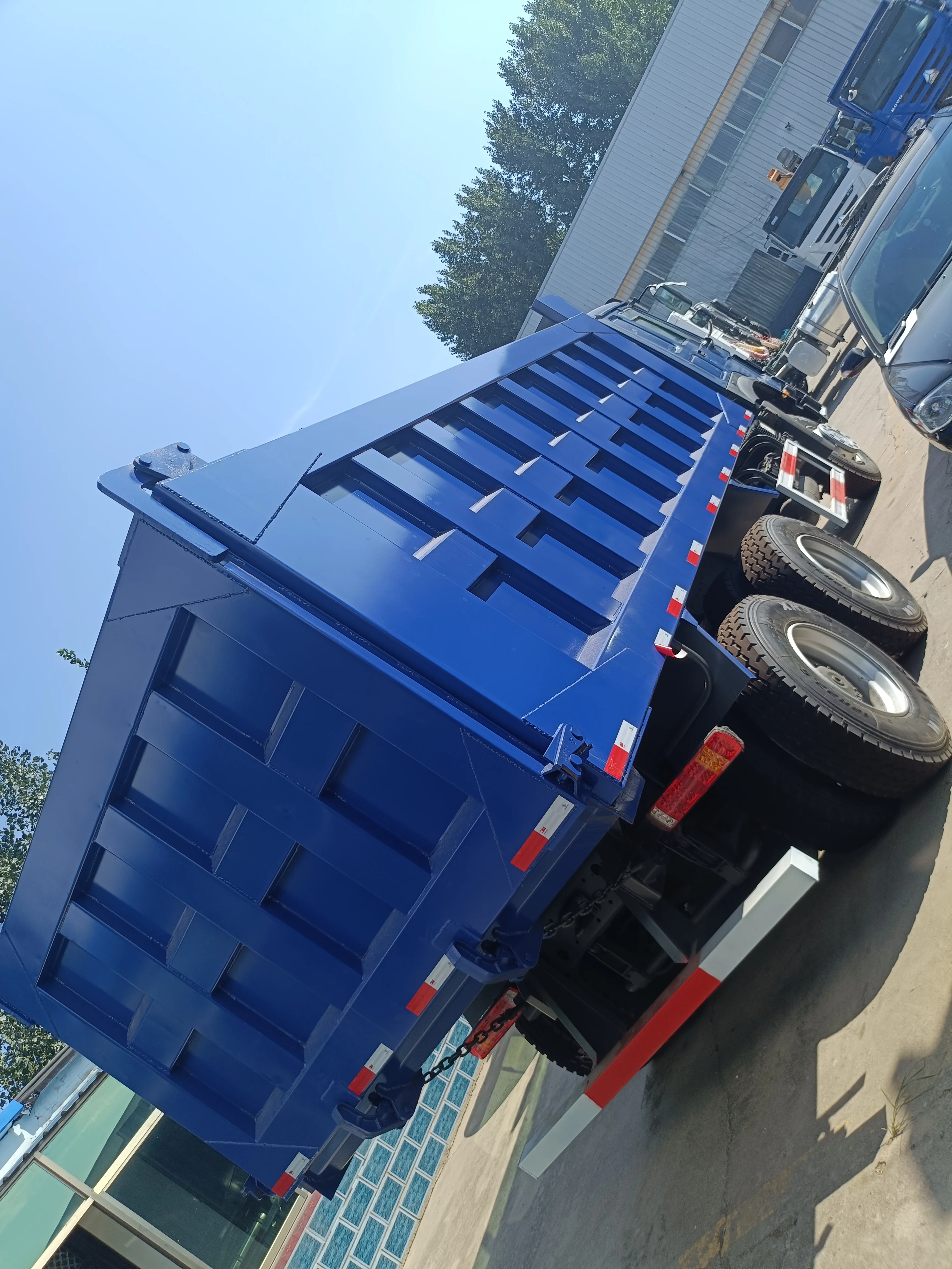 HIGH QUALITY SINOTRUK HOWO 6X4 DUMP TRUCK GOOD CONDITION for SALE TIPPER TRUCK