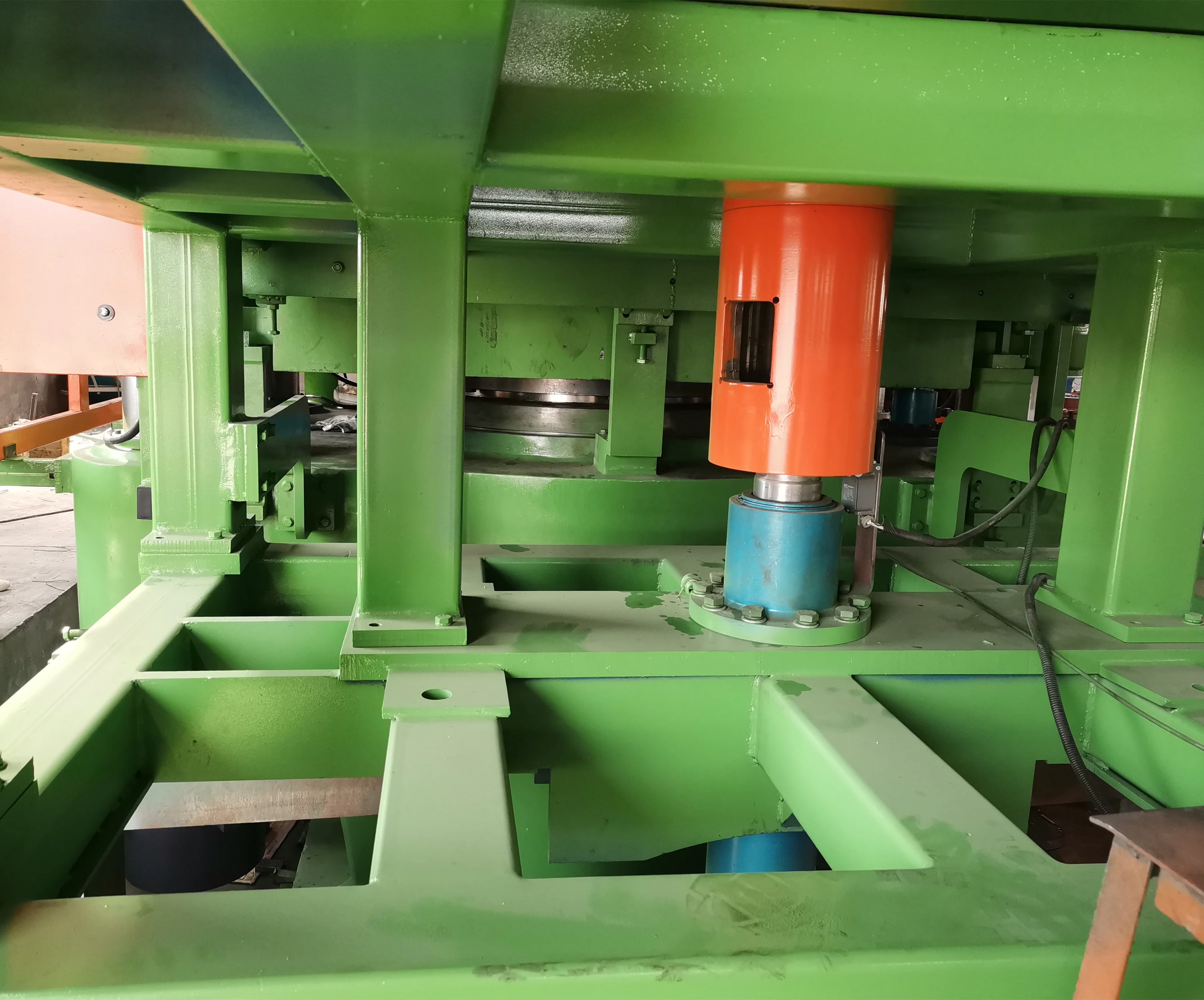 airless tires rubber vulcanizing machine solid tyre making press