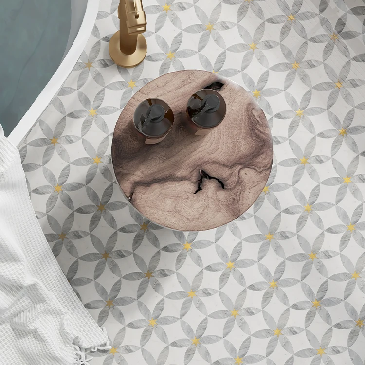 Легкая роскошная белая смешанная арабическая плитка инкрустированная водоструйной мраморной настенной плитой для ванной комнаты