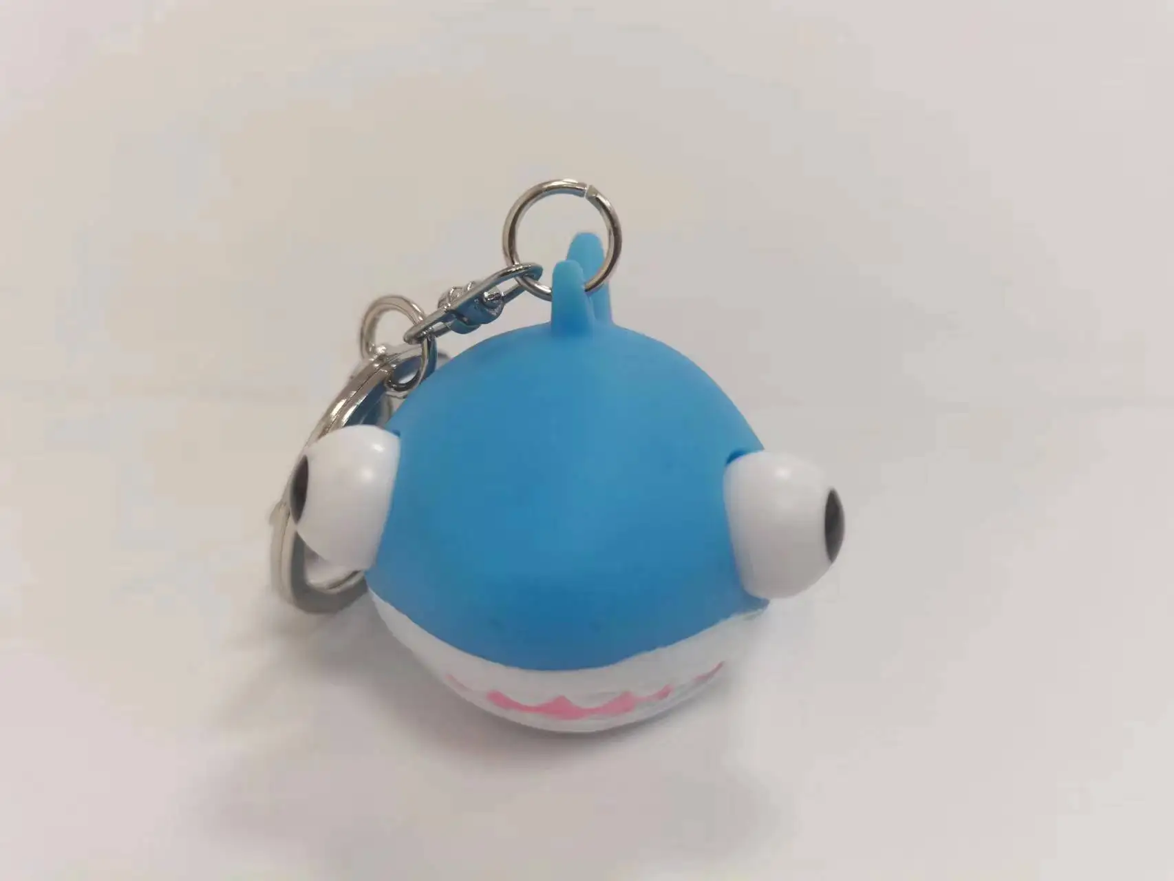 Customized cute pvc shark keychain plastic mini action figures vinyl anime figure toys craft toys