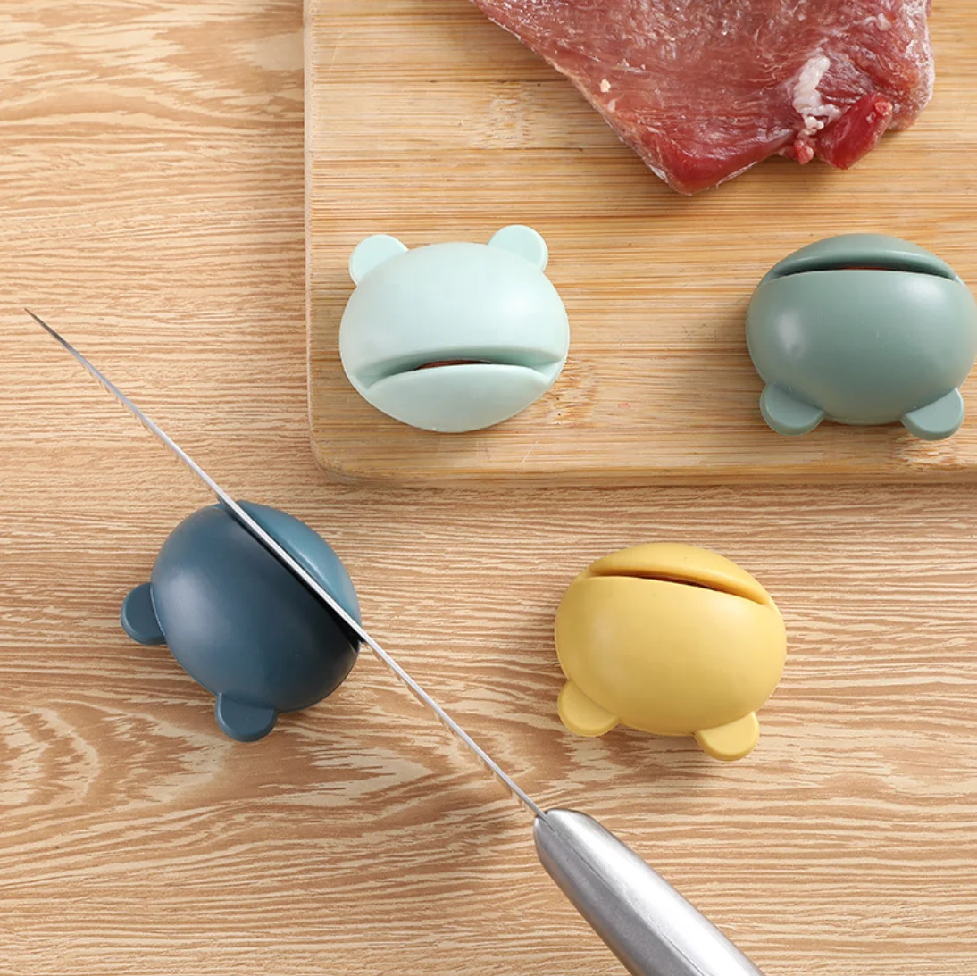  Knife Sharpener Kitchen Professional Knives Sharpening Tools Cartoon Bears Manual Scissors Sharpeners