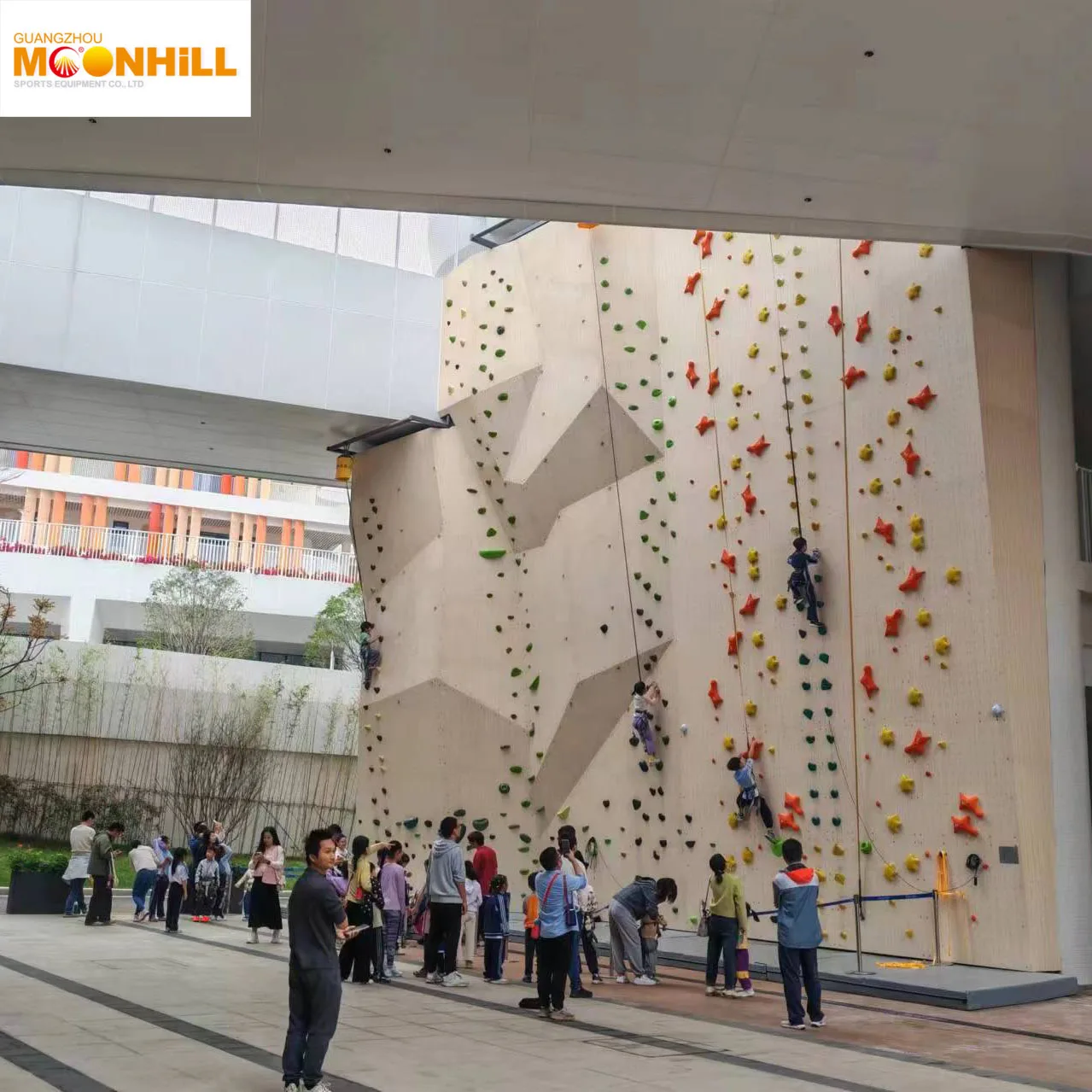 Amusement New indoor fun climbing wall park games wood climbing volumes