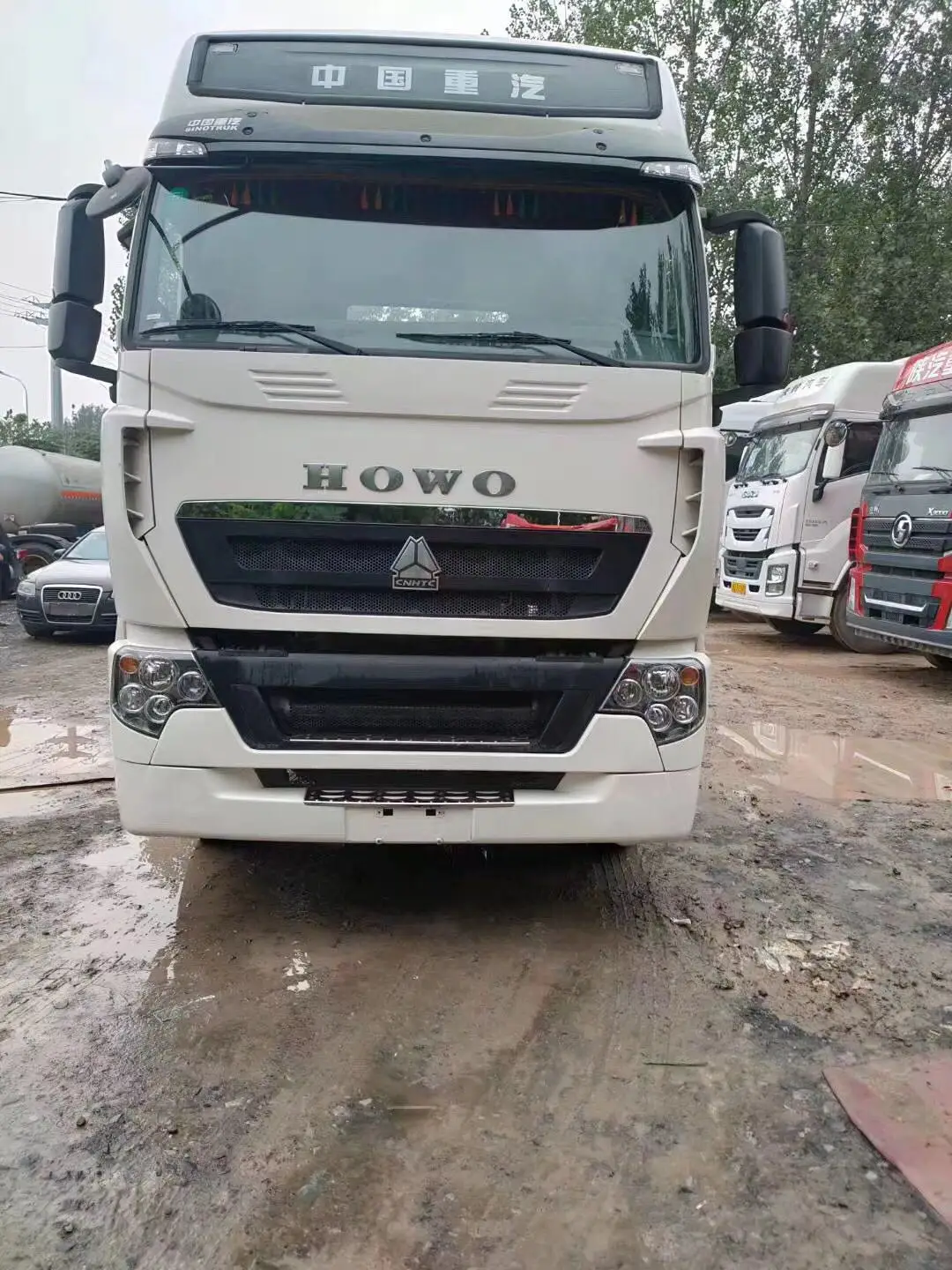 Лидер продаж 2022 г. тягач Haowo на 550 лошадиных сил 6X4