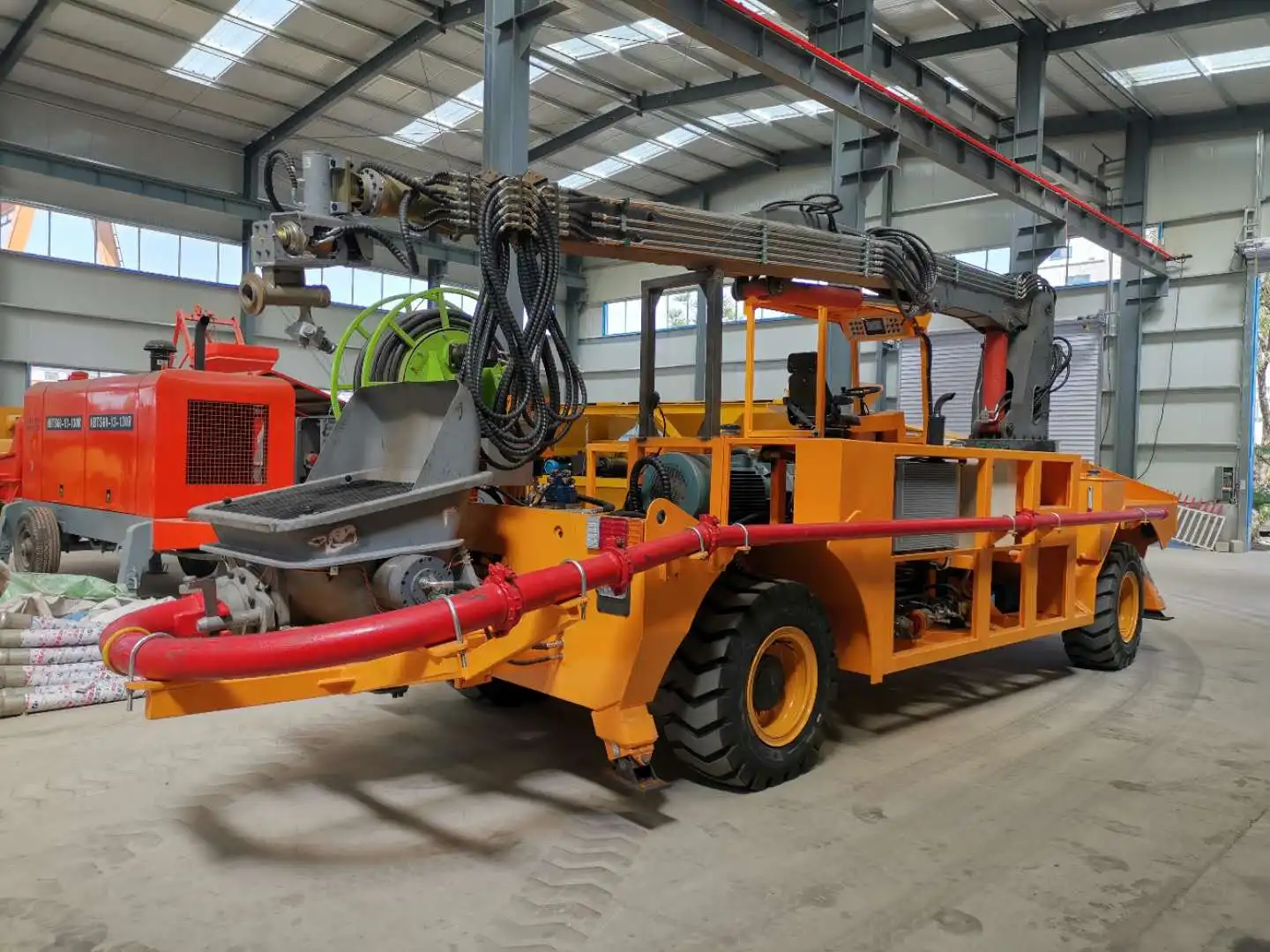 Tunnel construction usage MINLE brand 30 Cubic Meters Shotcrete Robotic wet concrete spray shotcrete machine for sale