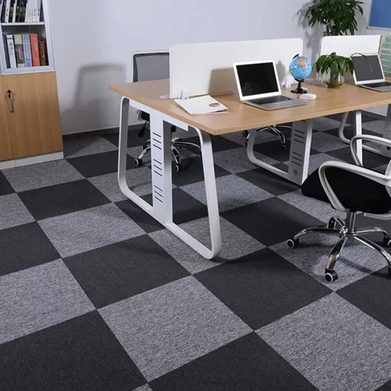 High quality 100% pp carpet tiles small custom size full office and gym floor carpet tiles