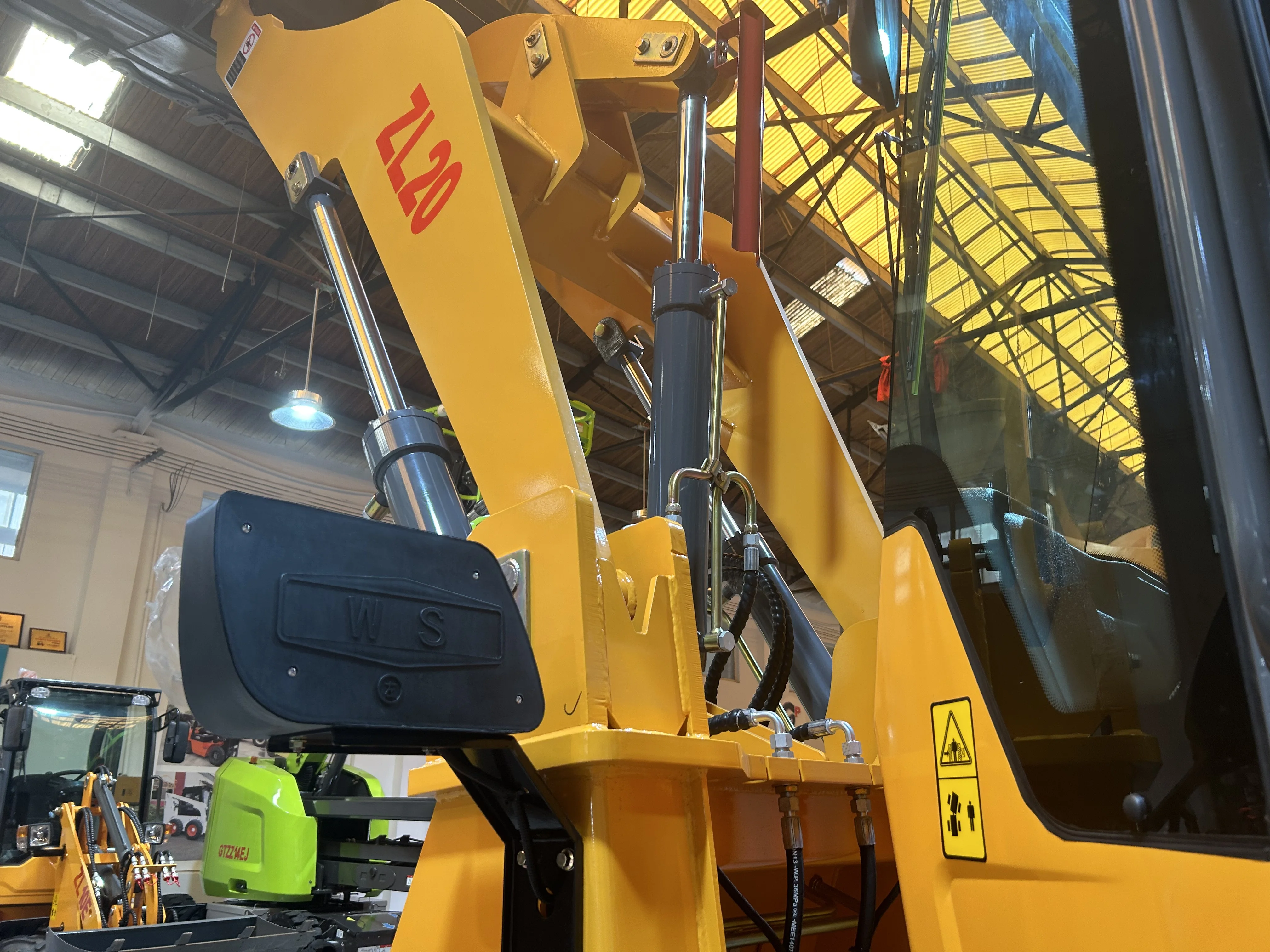 China 2t Mini Wheel Loader Small Front End Loader