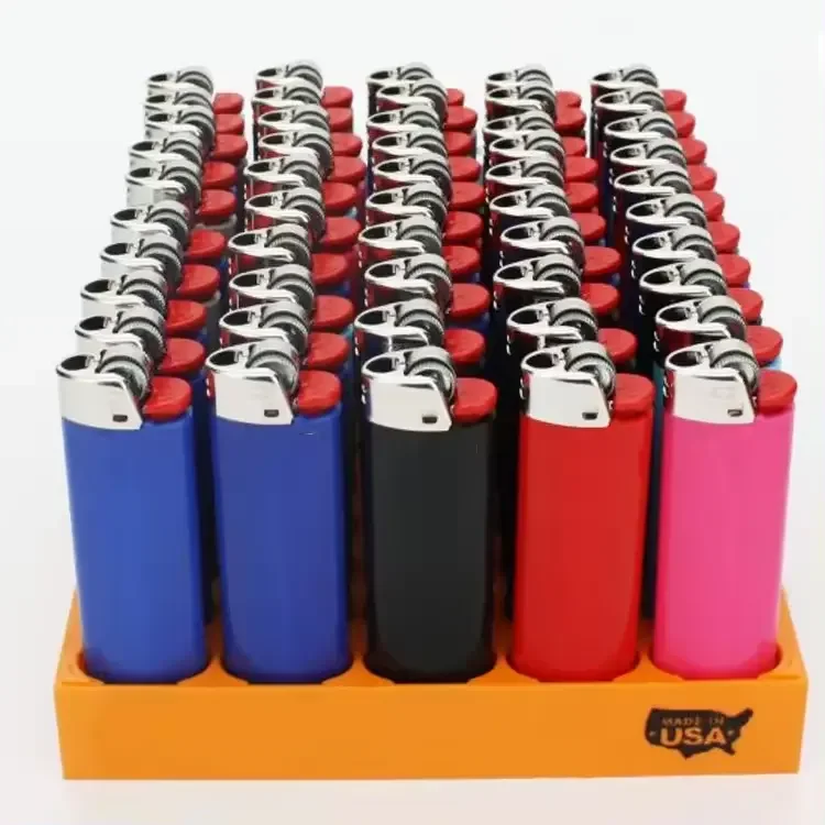 Custom Logo Lighters Disposable and Refillable Plastic Torch for Business Gifts Classic Design for Cigarette Usage
