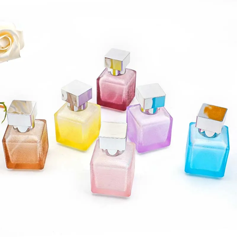 50ml frosted cracked pattern surface glass perfume cube with silver pump and cap
