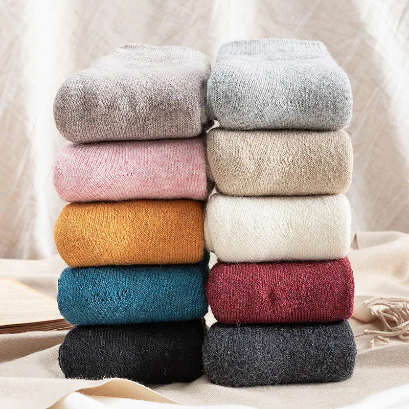 Breathable 9 colors solid soft loose lightweight winter warm thick women merino wool socks