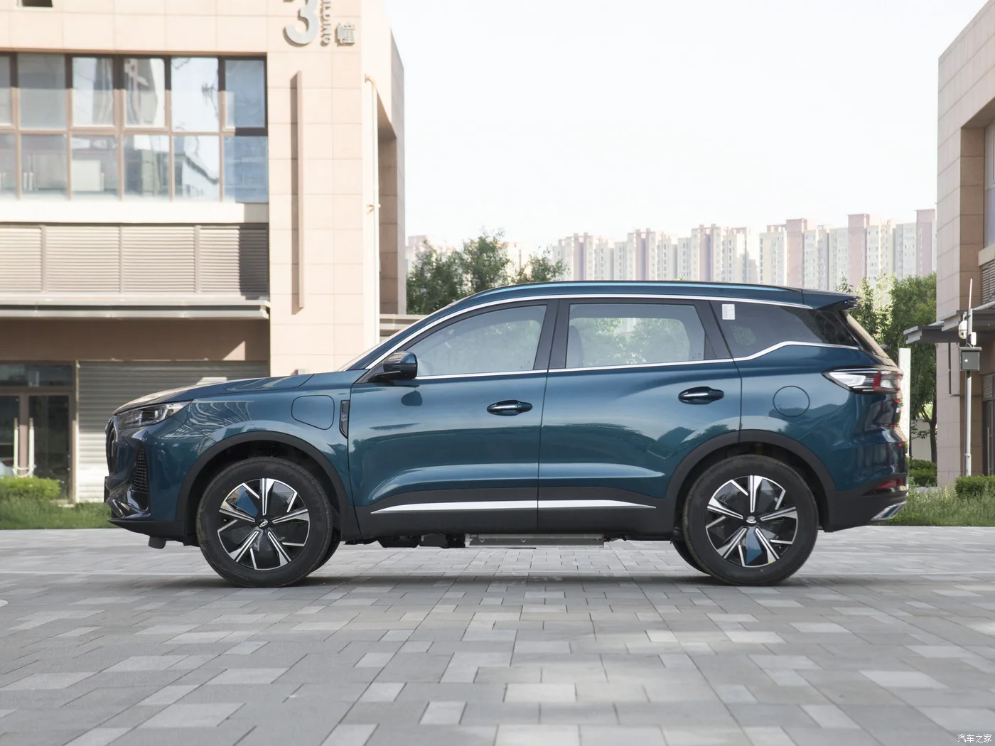 Hot selling 2024 CHERY Tiggo 7 pro PLUS compact SUV 1.5T+9 CVT/1.6T+7 DCT High quality fuel vehicle