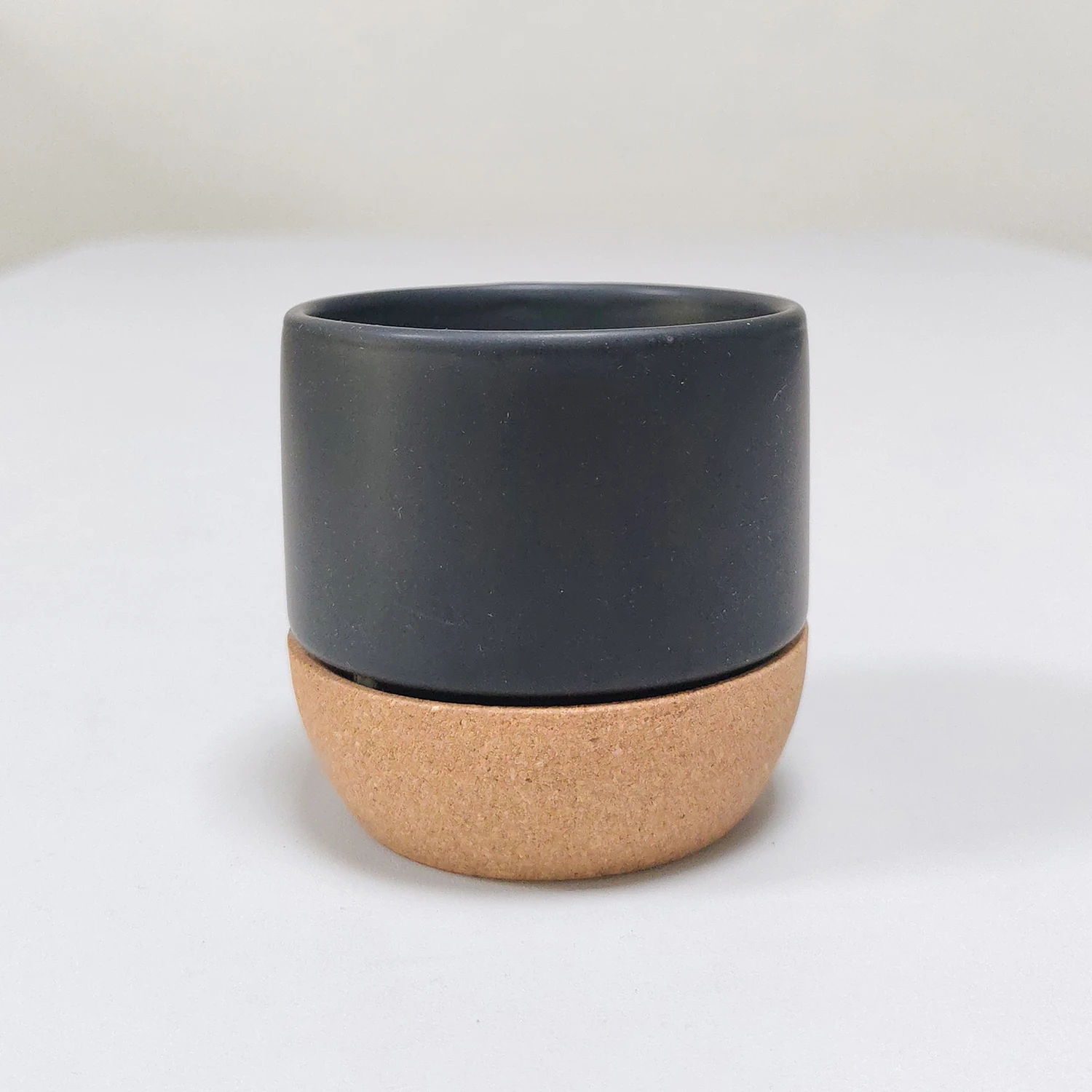 New Creative Gift 5oz 150ml Stemless Espresso Ceramic Black White Cup With Cork Bottom Custom Logo Printed