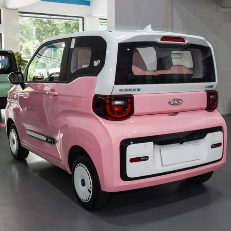 Chery QQ Ice-Cream Electric Mini EV Car New Energy Low Price Mini Electric Car