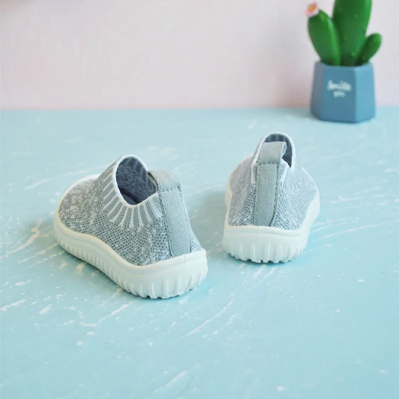 
Fly Weave Fabrics Two Solid Colors Slip-on Shoes Children School Casual Shoes 