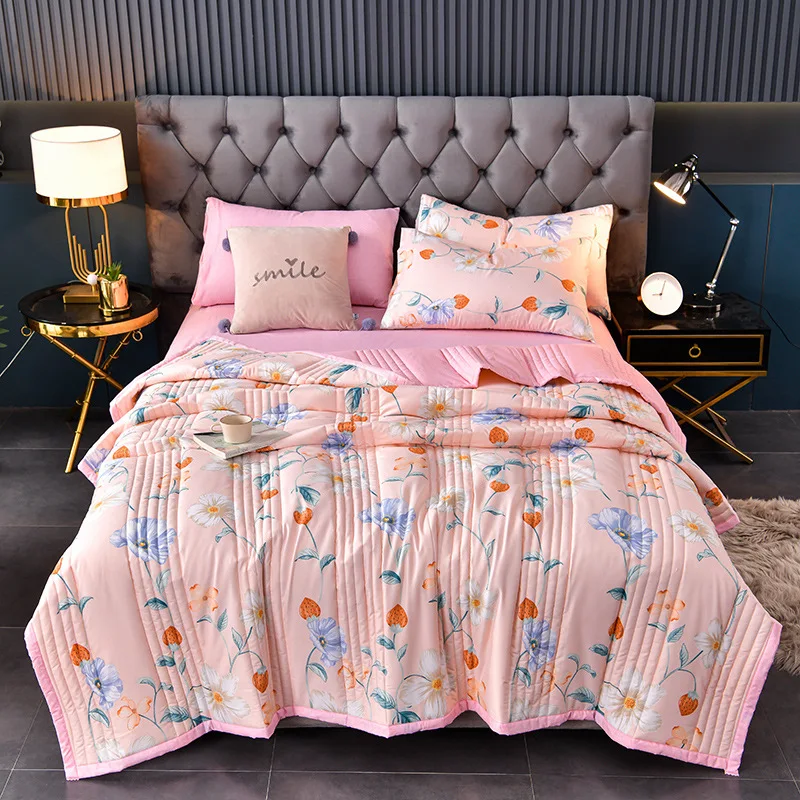Wholesale Customised Super Soft 100% Polyester Microfiber Bedspread Print Flower Quilted Bed Spread Comforter Quilt