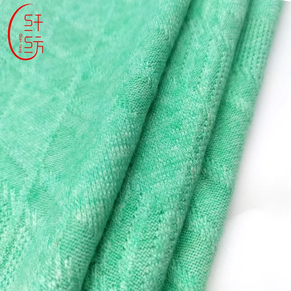 Warm and soft hand-feeling hacci jacquard fabric for dress clothing