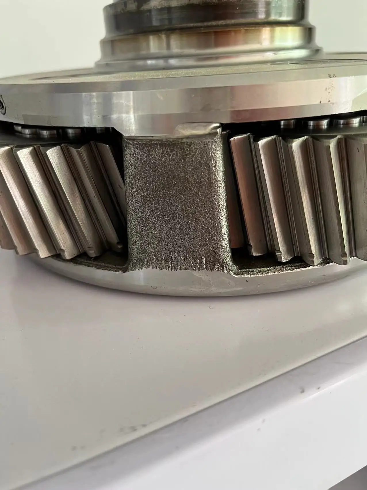 OEM Output Shaft  Planetary gear carrier assembly for European Truck  AMERICAN TRUCK  JAPAN Truck  spare parts 151 221 AUTO