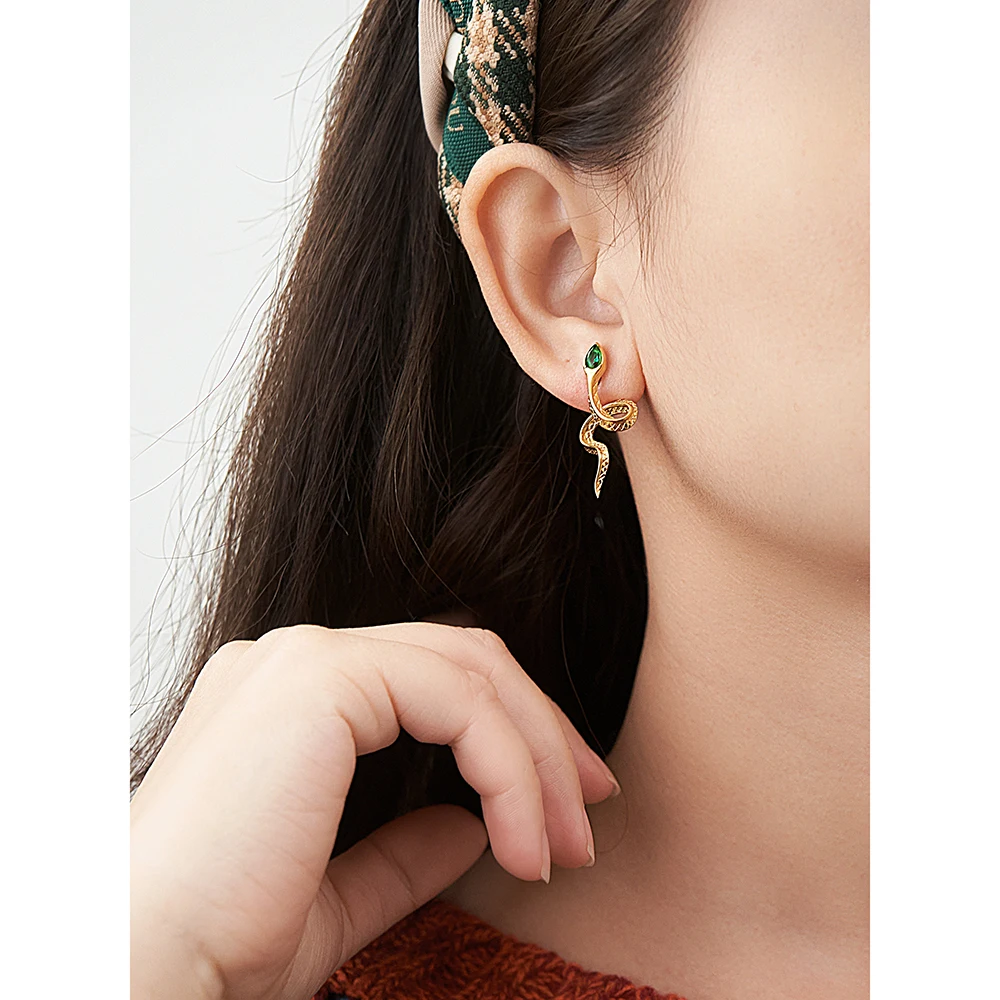 Latest 18K Gold Plated Stainless Steel Jewelry Green Zircon Twist Snake Shape Ear Stud Trendy For Women Earrings E231480