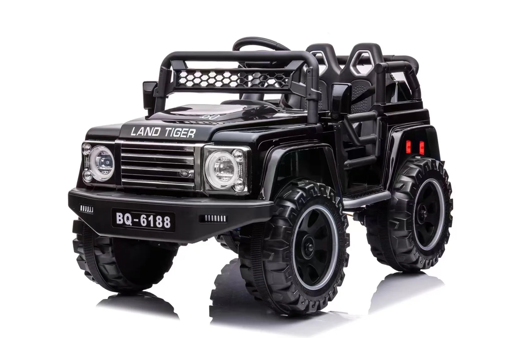 2024 luxury large big wheels fast moving drive cars toys with remote light high speed toy car fire truck