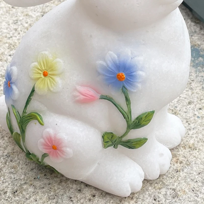 Wholesale Unique Easter Decor solar rabbit garden decor resin rabbit Sculpture Ornament for Patio Balcony and Yard Decor