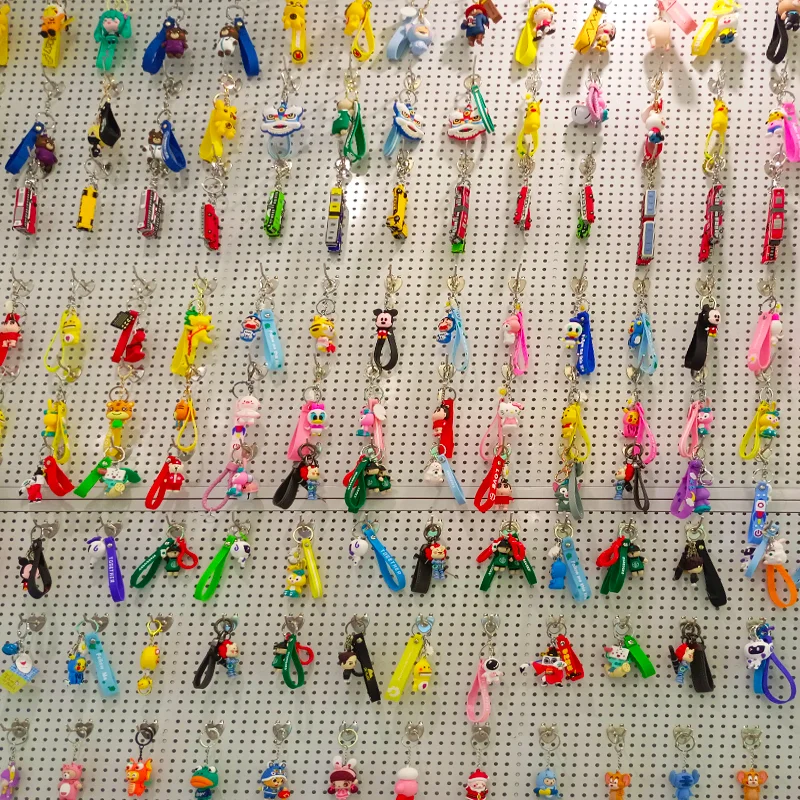 FAMA Factory Custom Cartoon Character Kid Keyring Key Chain Toy Rubber 3D Soft Anime PVC Keychain