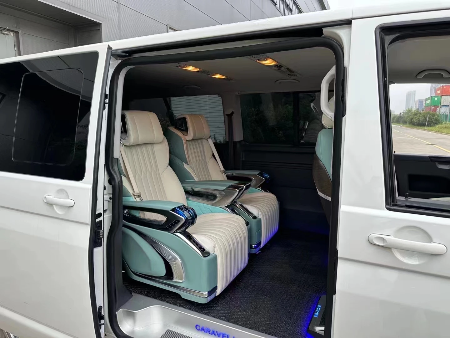 Sunny Crystal throne 4.0 Luxury Car Seat Custom VIP recliner Captain Seats For Caravan Alphard Vellfire Hiace