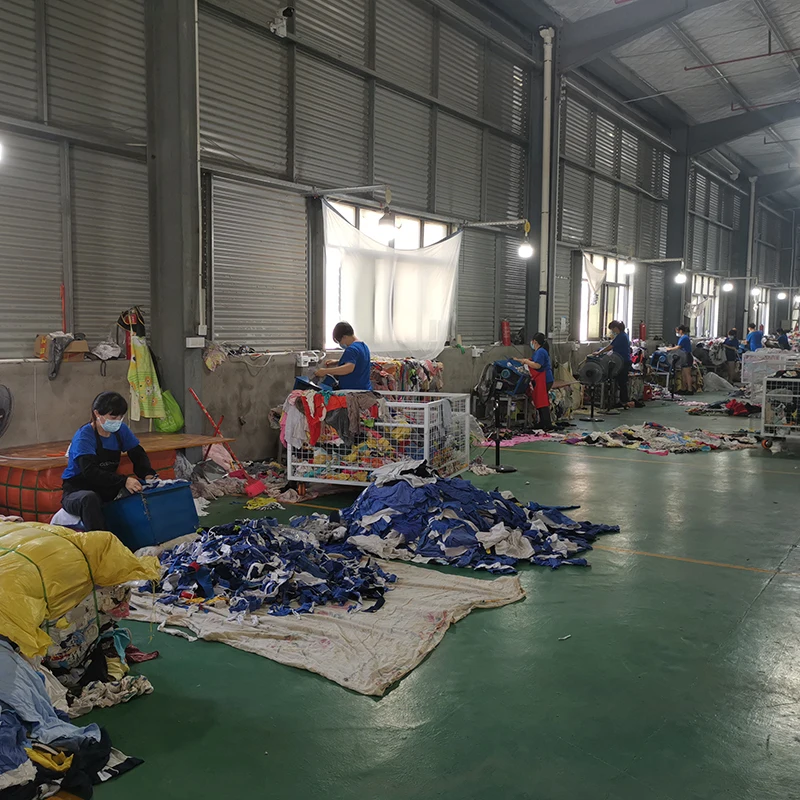 Used clothes rags 20 kgs package bales cheap dark color mixed t shirt wiping cotton rags