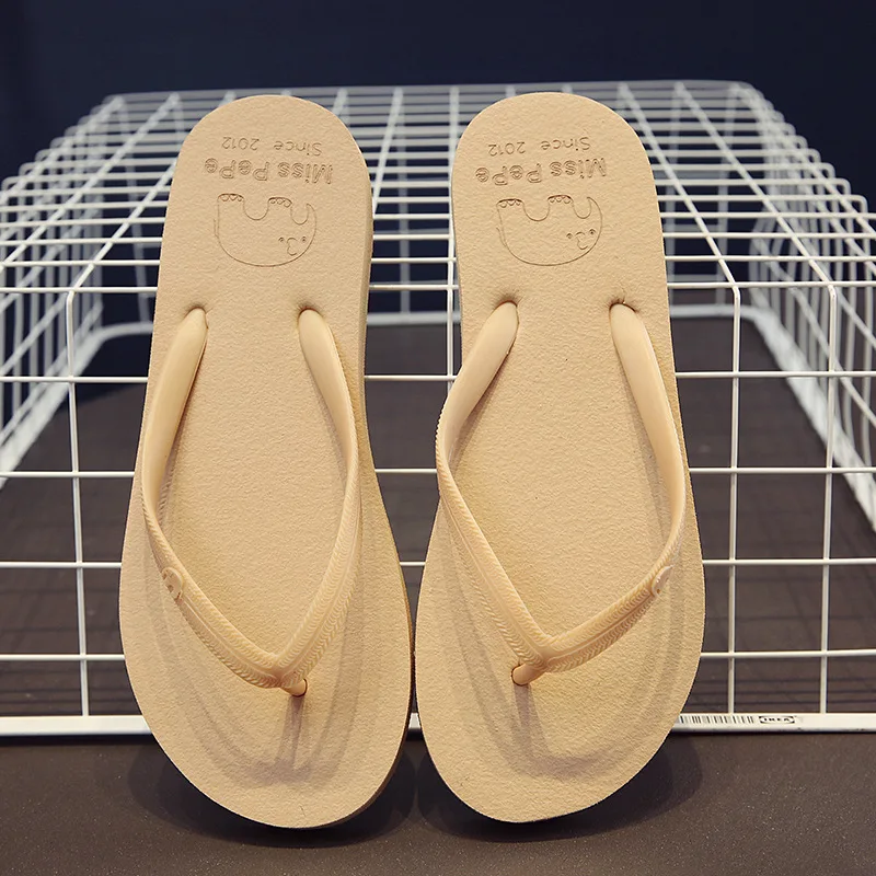 Wholesale cheap pe soft anti slip summer beach fashion flip flops