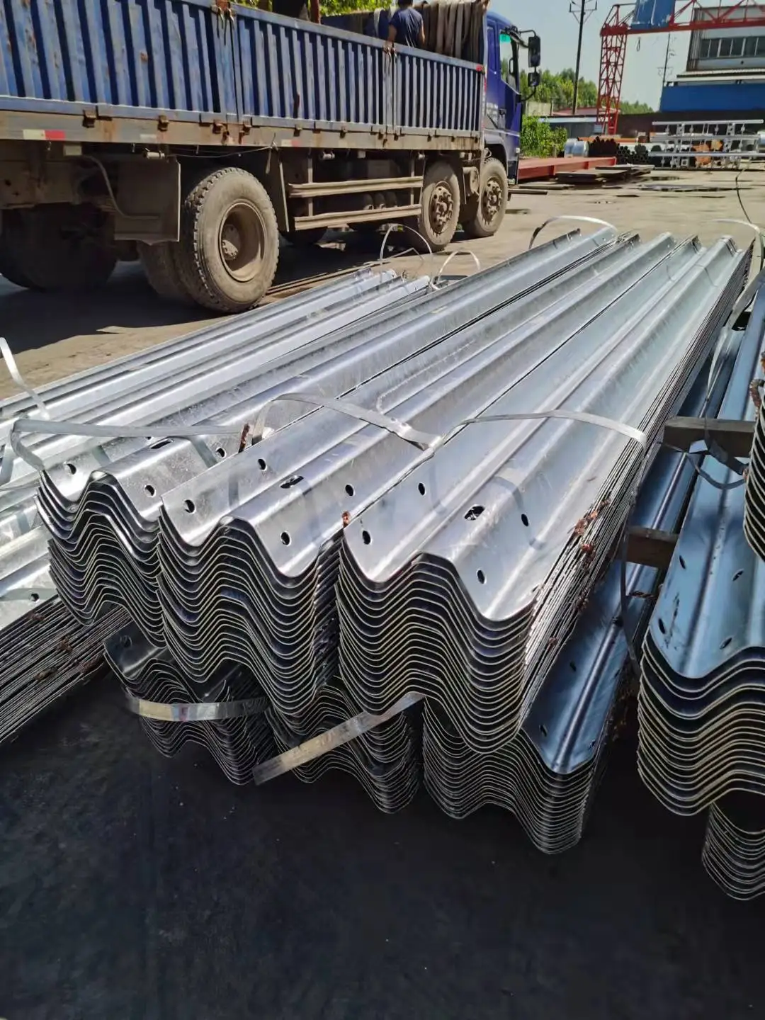 Ограждение W Beam AASHTO M180 горячий барьер C Post U Malaysia Guard Rail