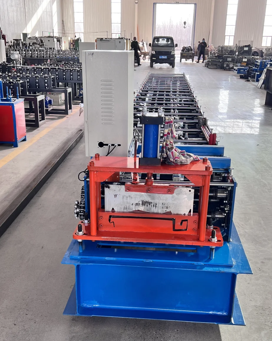 2023 best product in china rain gutter mobil zinc roof sheet roll forming machine roofing sheets rain gutter cleaning machine